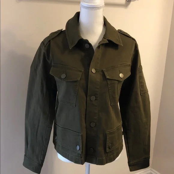 CAbi NWOT Evans Olive Green Button-Up Jacket - Picture 1 of 9